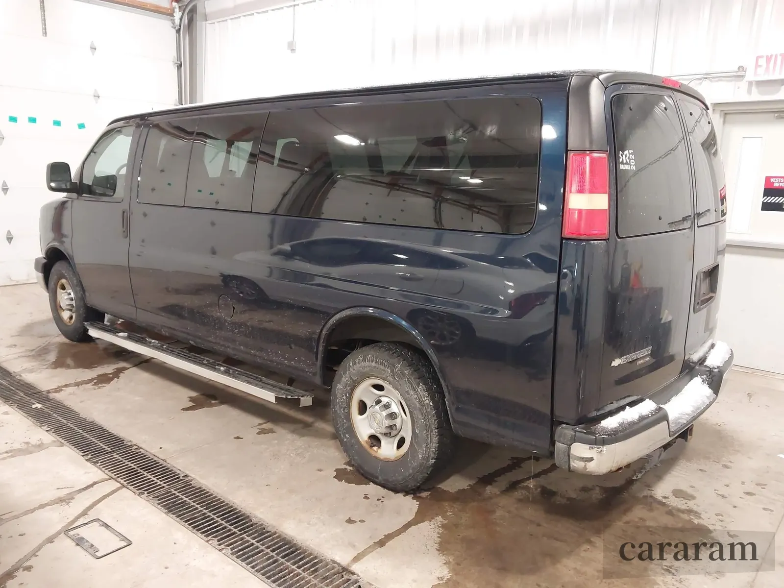 2012 Chevrolet Express Passenger 1LS