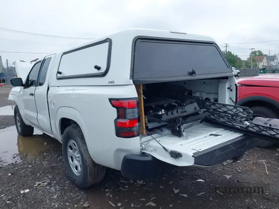 2023 Nissan Frontier S