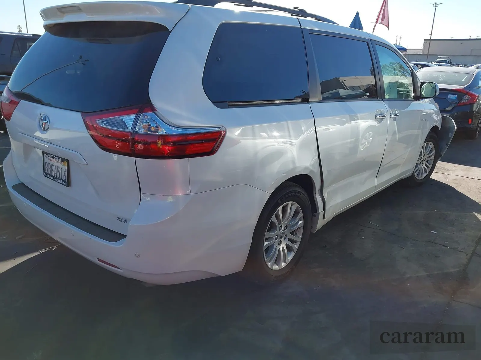 2017 Toyota Sienna XLE