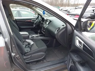 2018 Nissan Pathfinder Platinum