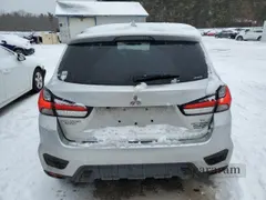 2021 Mitsubishi Outlander ES