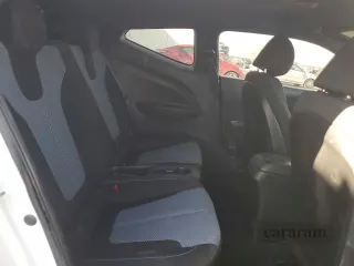 2020 Hyundai Veloster Premium