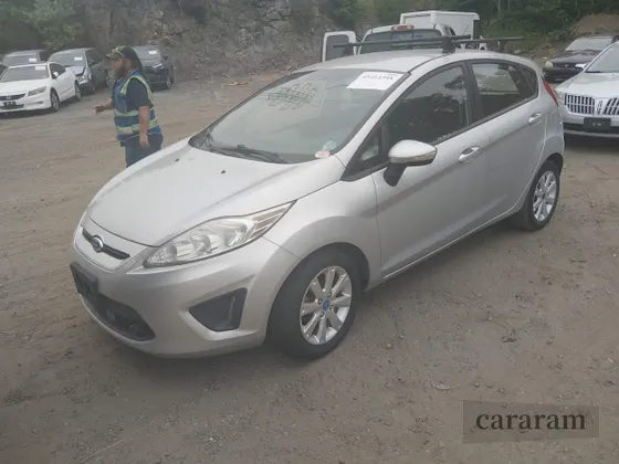 2013 Ford Fiesta SE