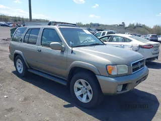 2003 Nissan Pathfinder SE