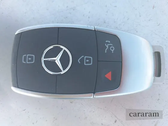 2025 Mercedes-Benz EQB 250+