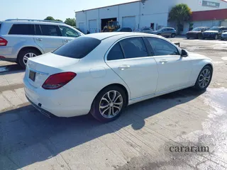2015 Mercedes-Benz C 300
