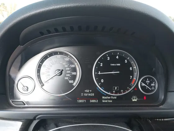 2015 BMW 5 Series 528i
