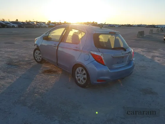 2013 Toyota Yaris LE