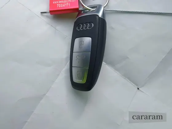 2024 Audi Q4 e-tron Prestige