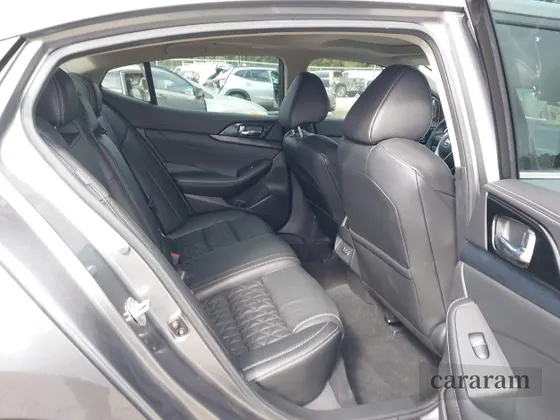 2021 Nissan Maxima Platinum