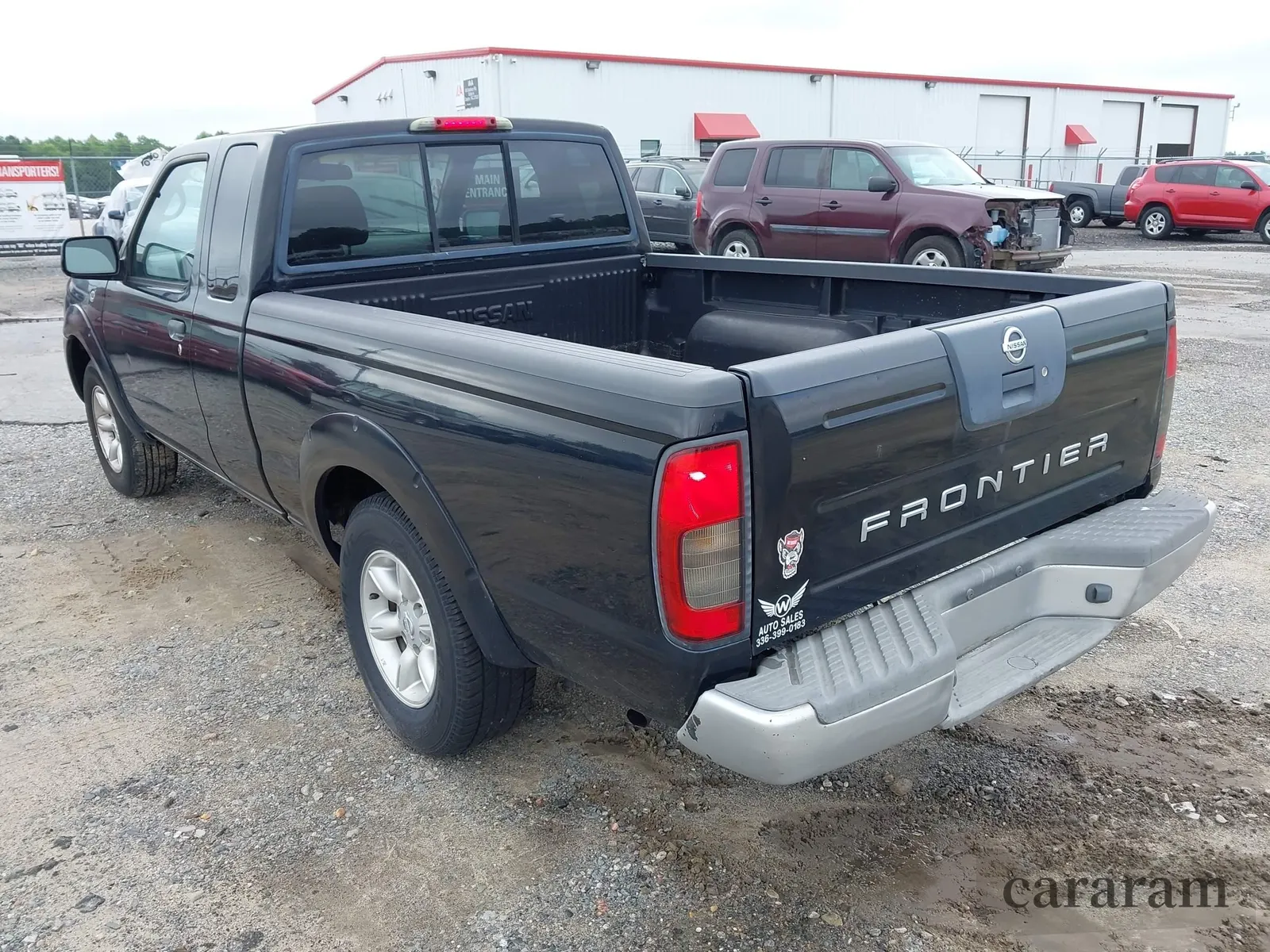 2004 Nissan Frontier XE