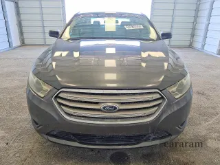 2015 Ford Taurus SE