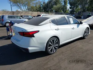 2021 Nissan Altima SR