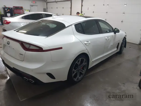 2021 Kia Stinger GT2