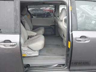 2014 Toyota Sienna XLE