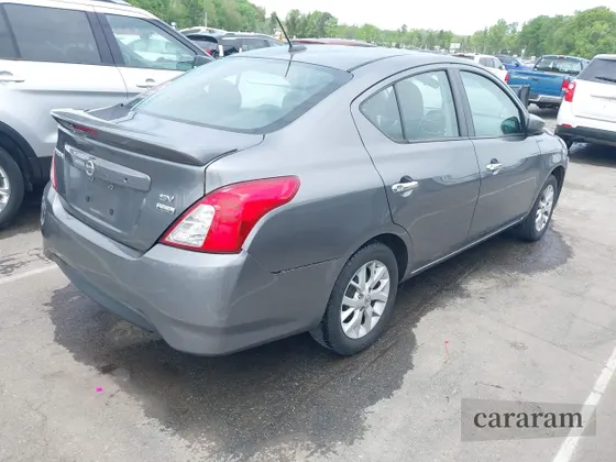 2018 Nissan Versa SV