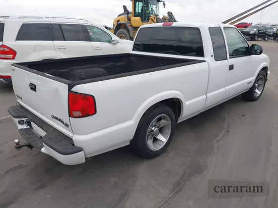 2002 Chevrolet S-10 LS