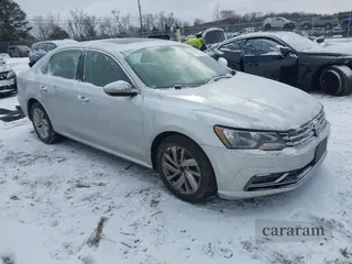 2018 Volkswagen Passat SE