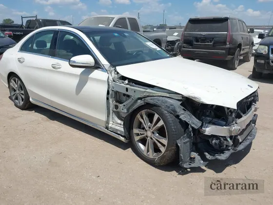 2015 Mercedes-Benz C 300