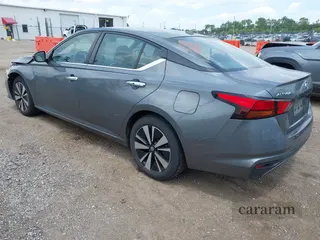 2021 Nissan Altima SV