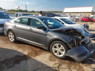 2017 Ford Taurus SE
