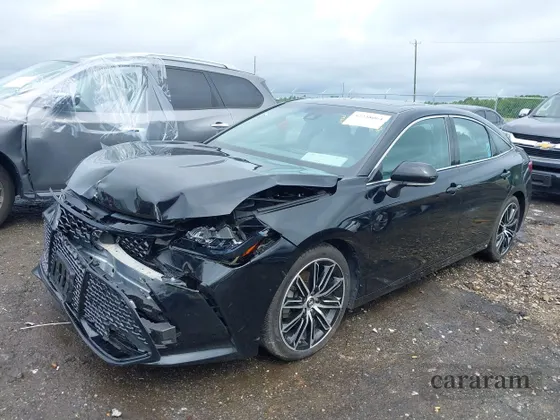 2019 Toyota Avalon XLE