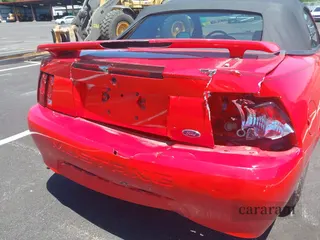 2004 Ford Mustang Deluxe