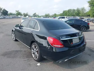 2015 Mercedes-Benz C 300 Luxury