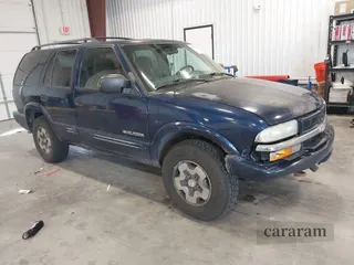 2002 Chevrolet Blazer LS