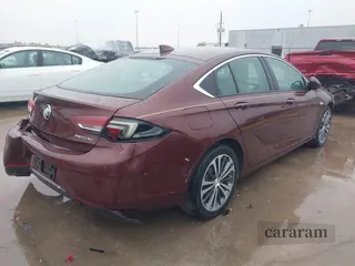2018 Buick Regal Essence