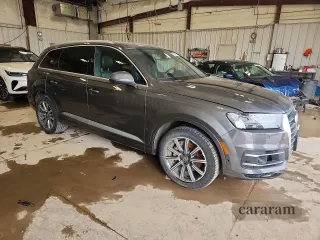 2019 Audi Q7 Prestige