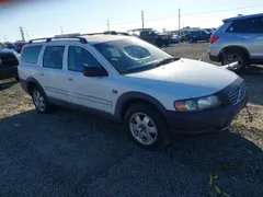 2004 Volvo V70 XC Cross Country