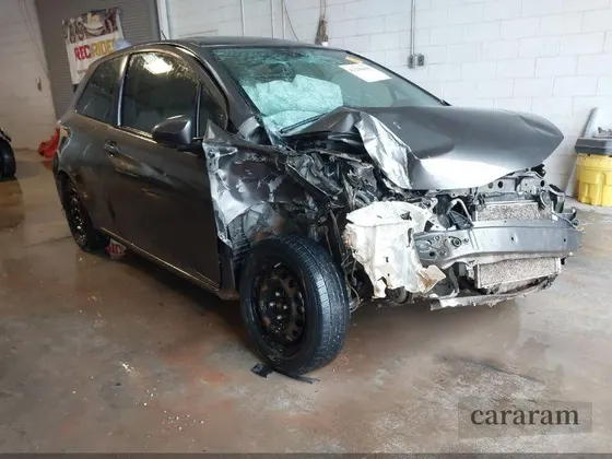 2014 Toyota Yaris L