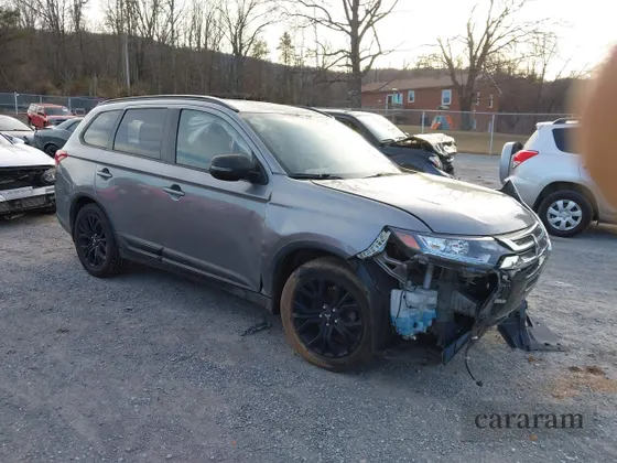 2018 Mitsubishi Outlander SE