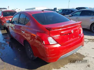 2015 Nissan Versa SV