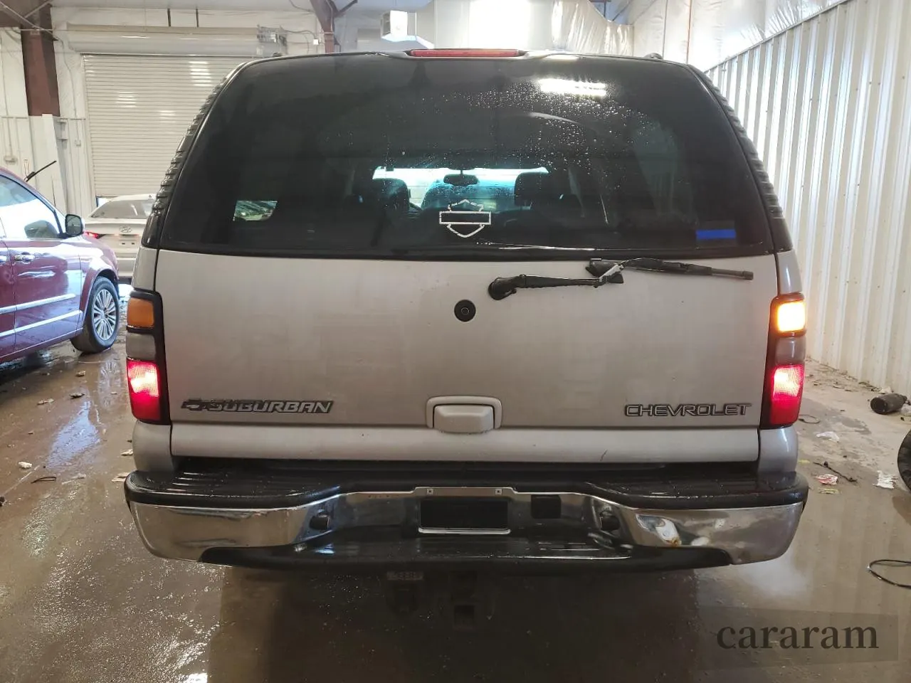 2004 Chevrolet Suburban LS