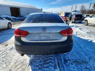 2013 Volkswagen Passat SE