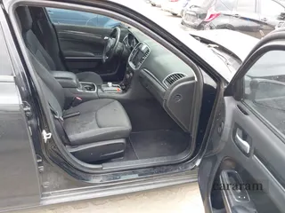2019 Chrysler 300 Touring