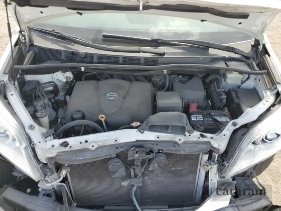 2017 Toyota Sienna XLE Auto Access Seat