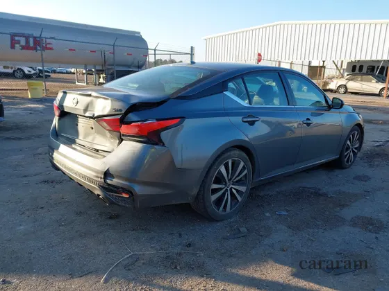 2021 Nissan Altima SR
