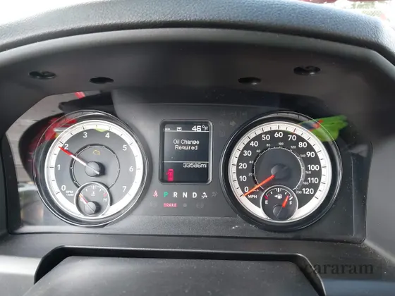 2024 Ram 1500 SLT