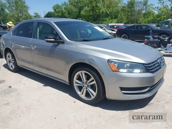 2014 Volkswagen Passat SE