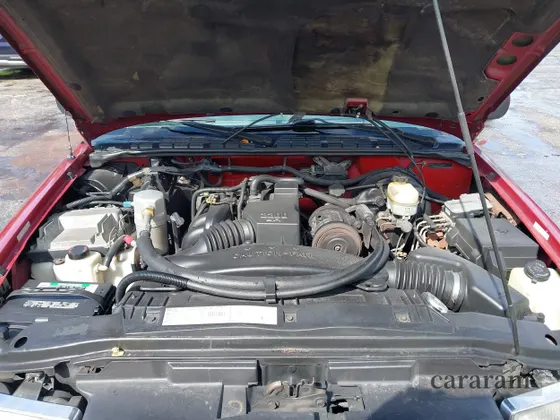 2000 Chevrolet S-10 LS