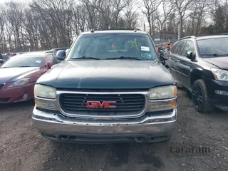 2003 GMC Yukon SLE
