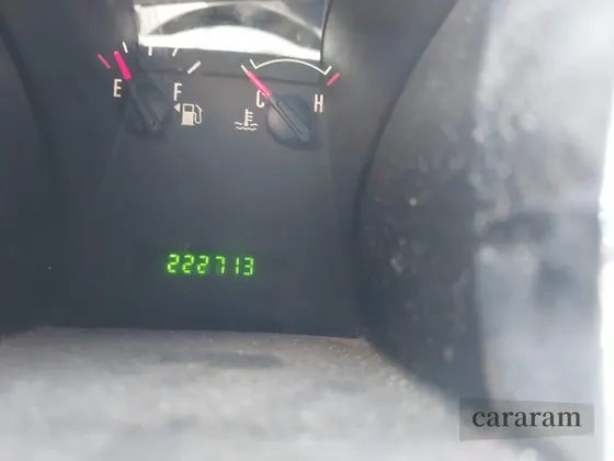 2005 Ford Mustang Deluxe