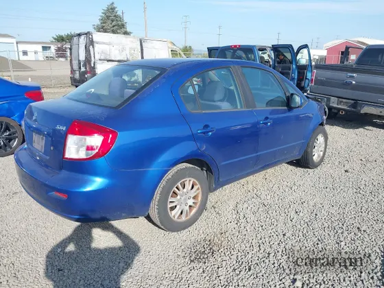 2013 Suzuki SX4 LE