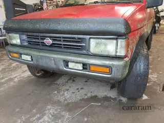 1995 Nissan Pathfinder LE