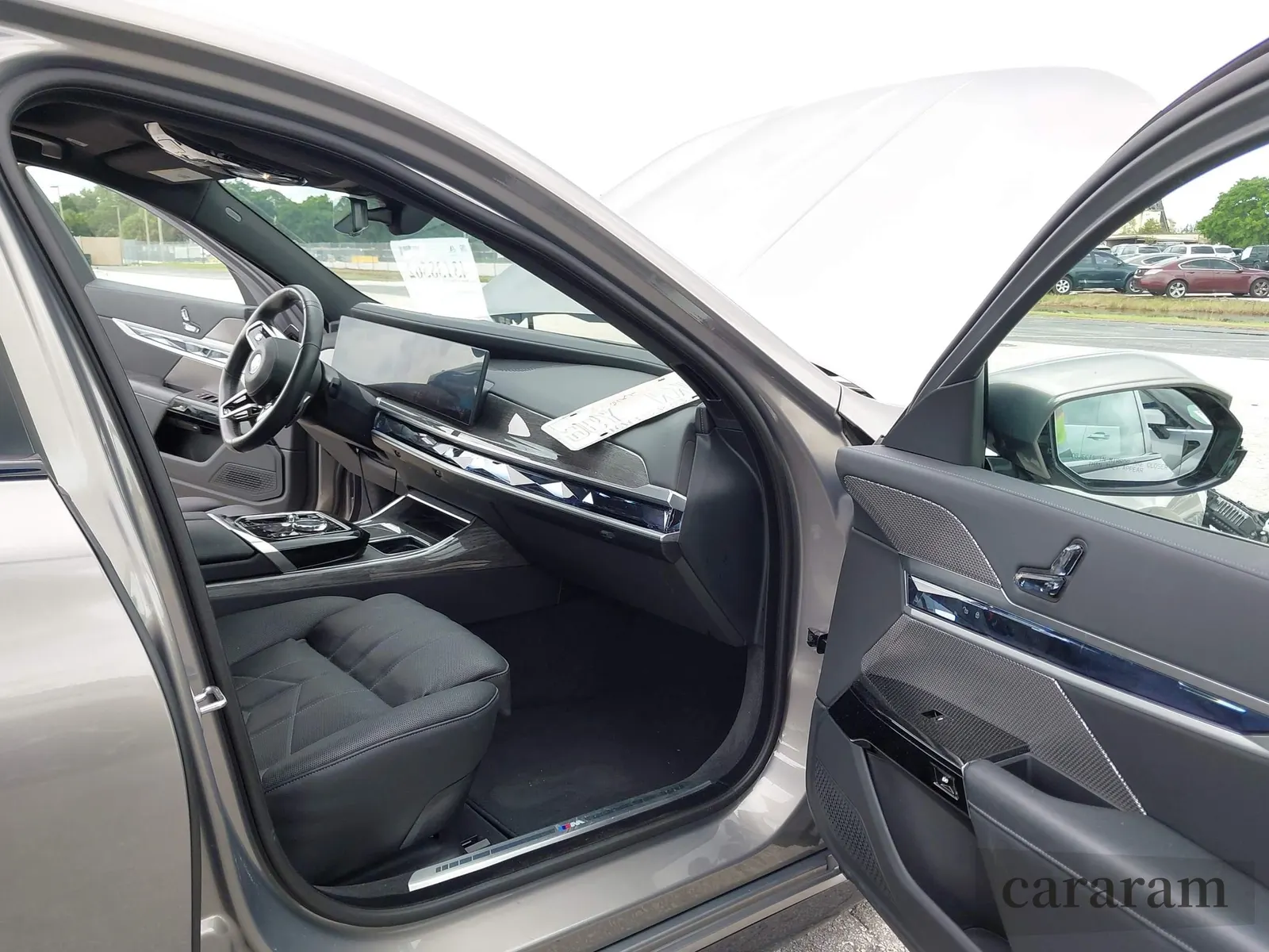 2025 BMW 7 Series 740i