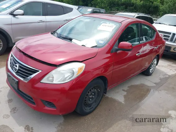 2014 Nissan Versa SV