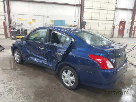 2018 Nissan Versa SV